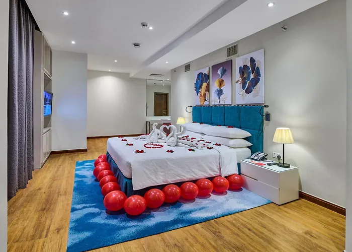 Ramada , Suites And Apartments By Wyndham Dubai JbrAparthotel